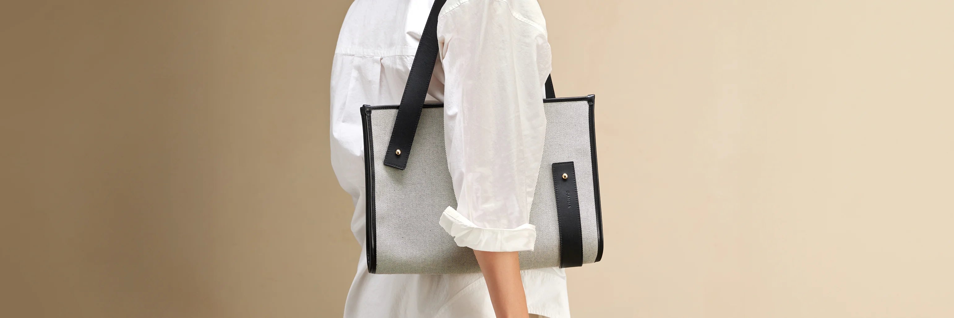 FRÄULEIN'S TASCHE 1