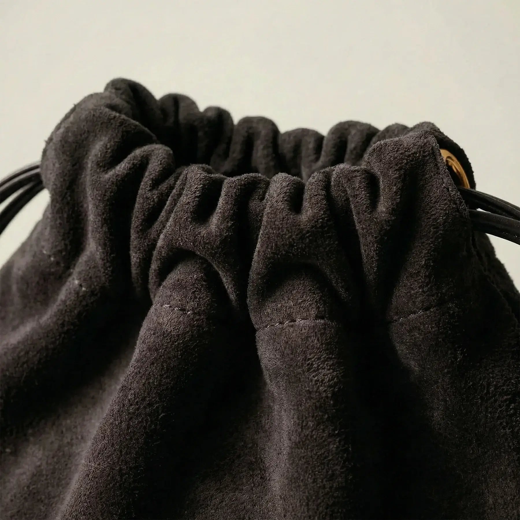 DRAWSTRING POUCH FOR PANNA No.5 | suede - black - shipping in 2 days -3